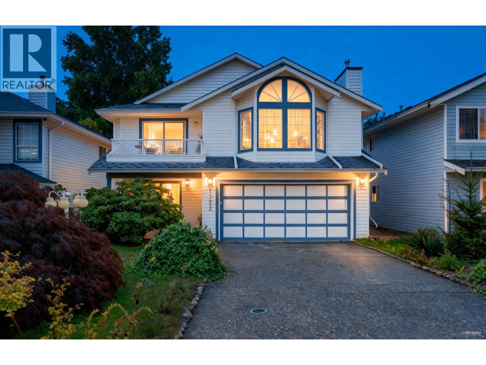 1382 Sutherland Ave, Port Coquitlam, BC V3B 7G7