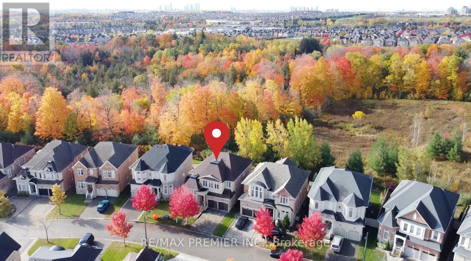 64 Heintzman Cres, Vaughan, ON L6A 0X3