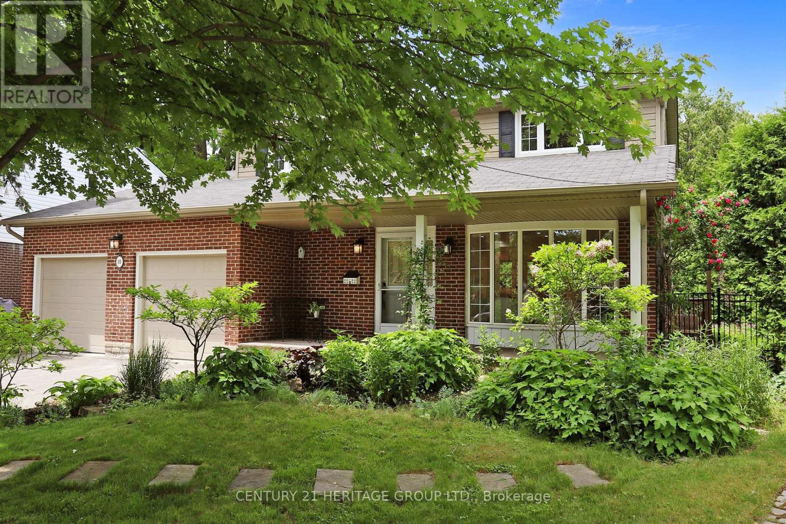 10 Cherry Blossom Ln, Markham, ON L3T 3B9