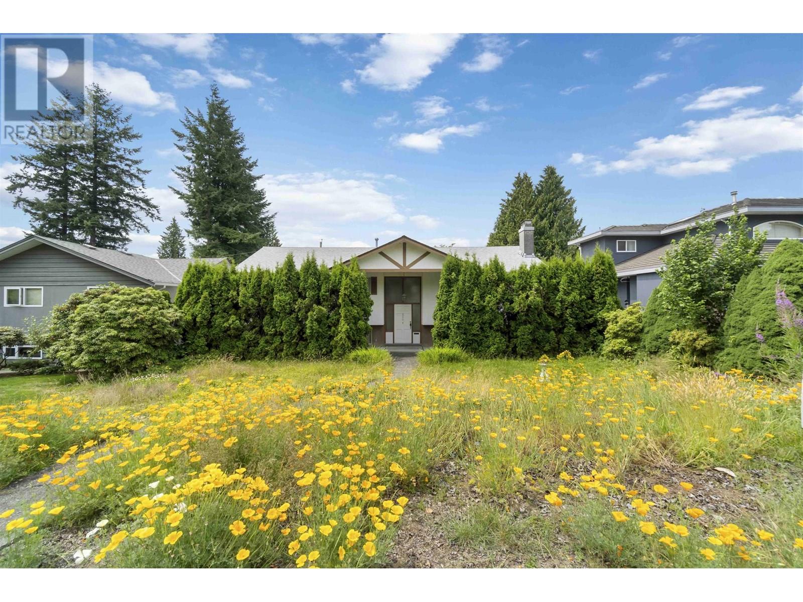 2171 Duthie Ave, Burnaby, BC V5A 2S1