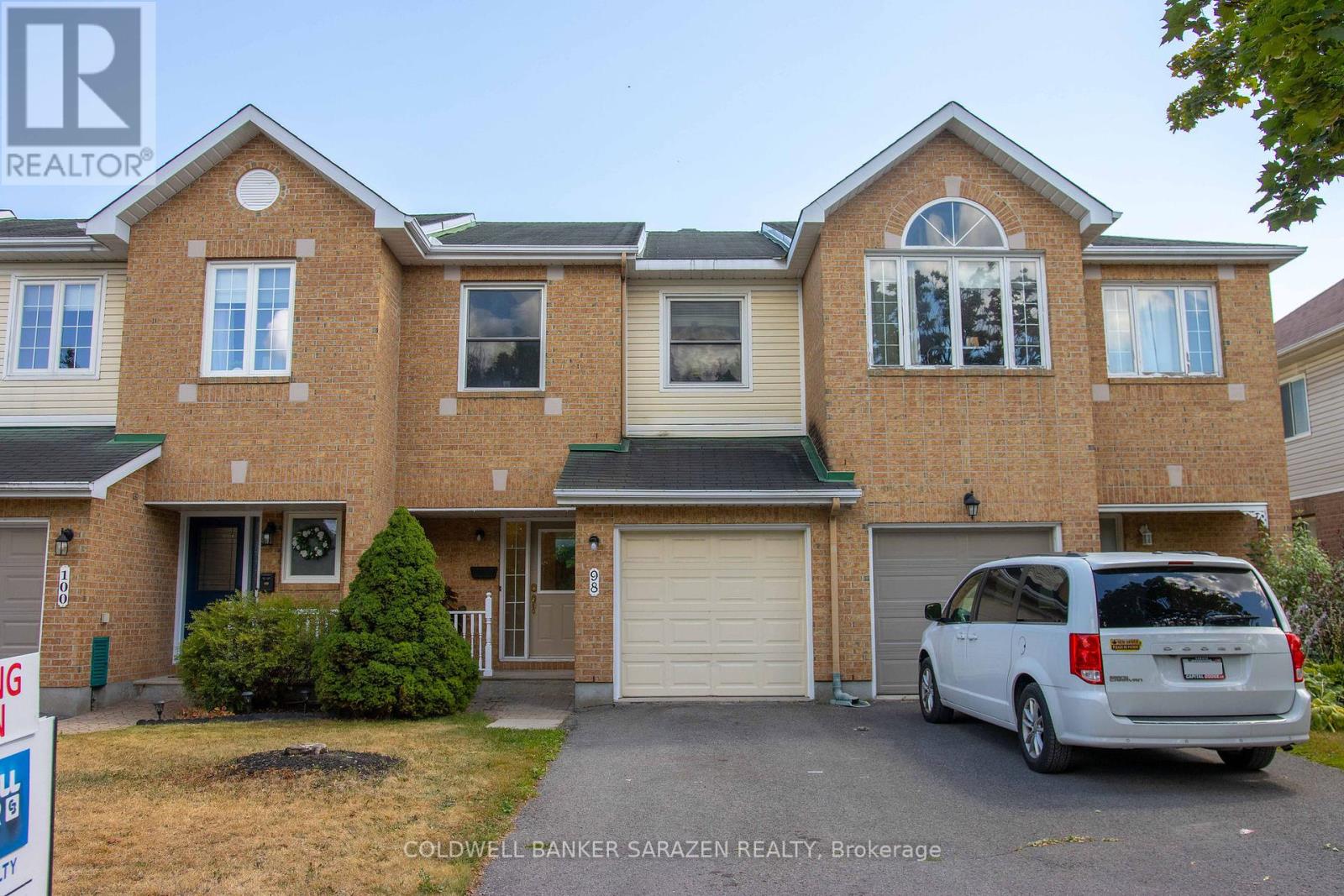 98 Grassy Plains Dr, Ottawa, ON K2M 2N3