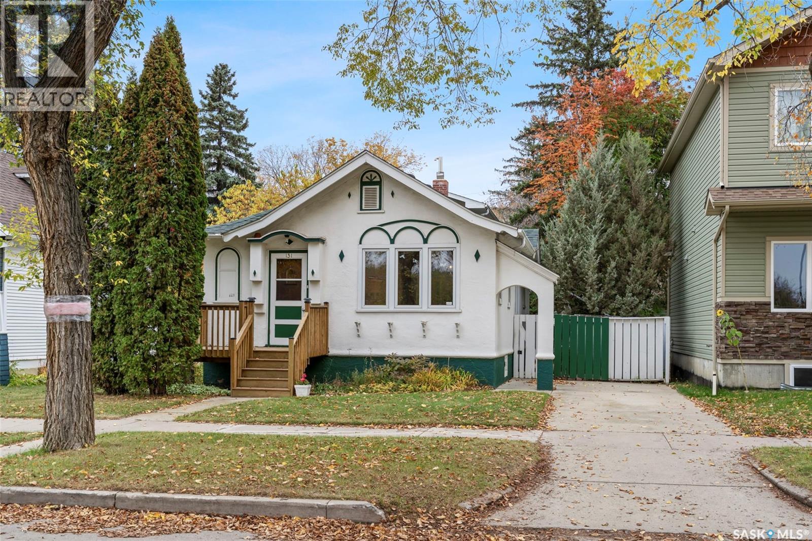 131 6 Street East, Saskatoon, SK S7H 1B4