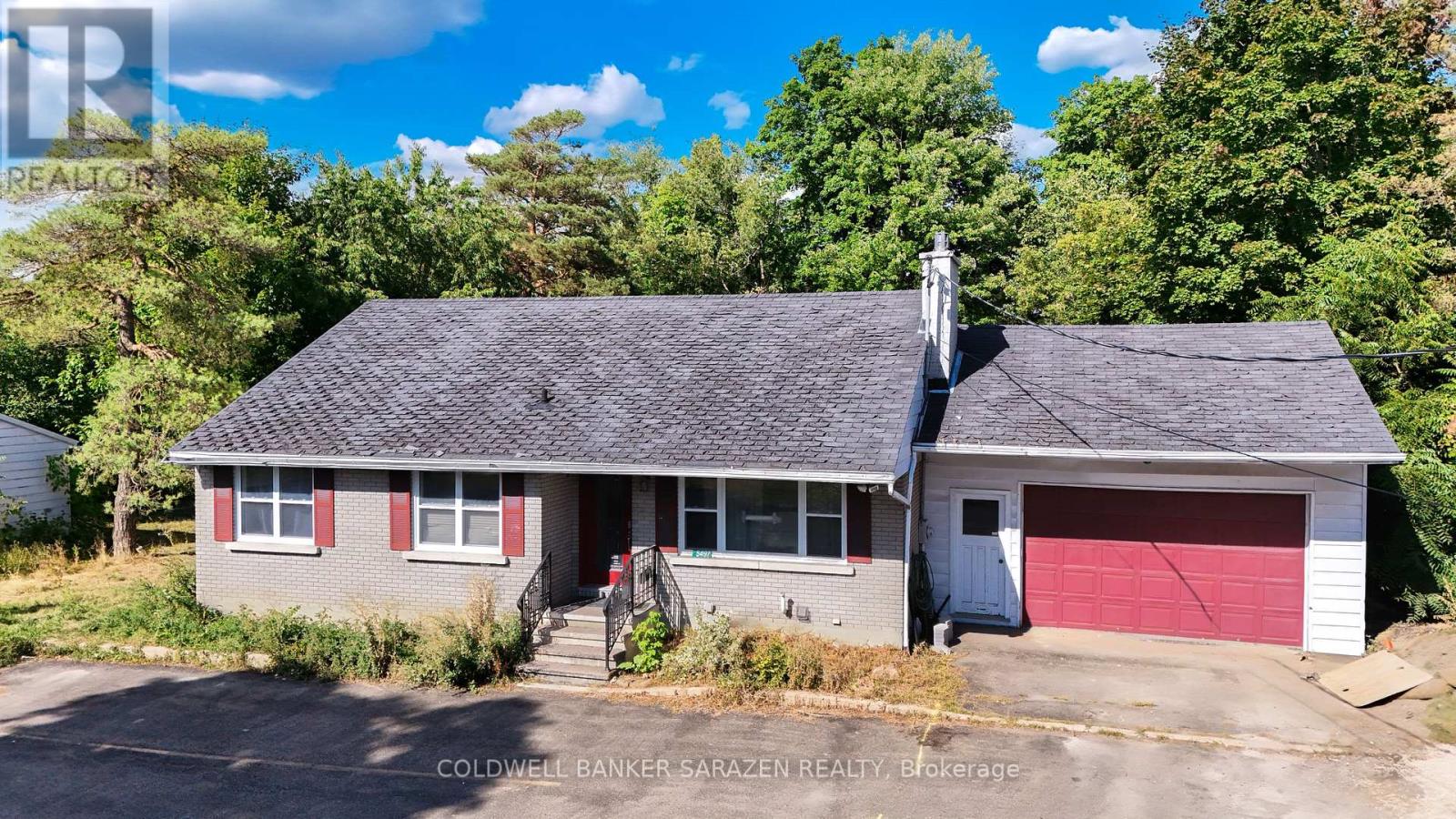 5497 Manotick Main St, Ottawa, ON K4M 0E2