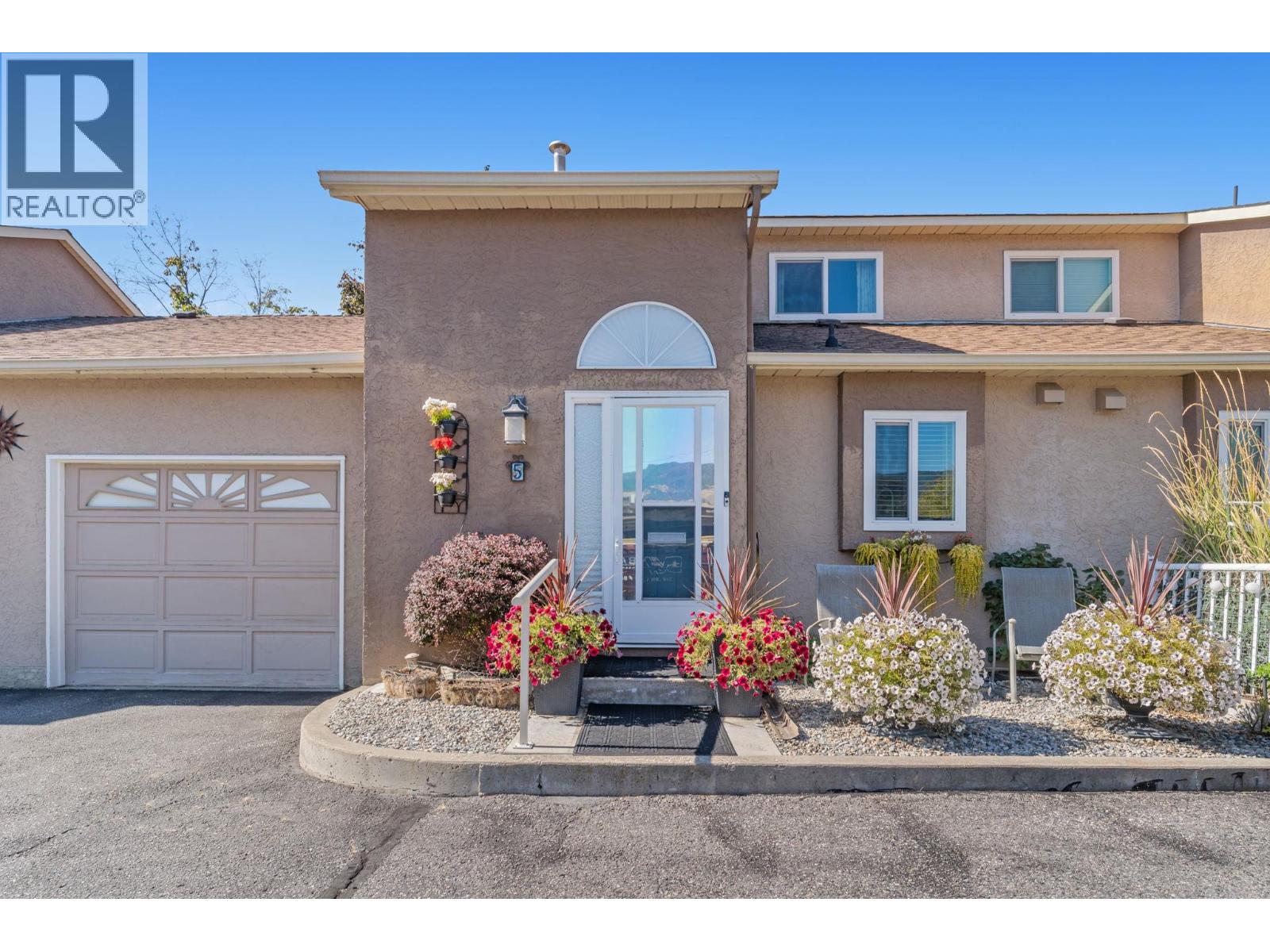 190 Mcintosh Road Unit 5, Kelowna, BC V1X 2C4