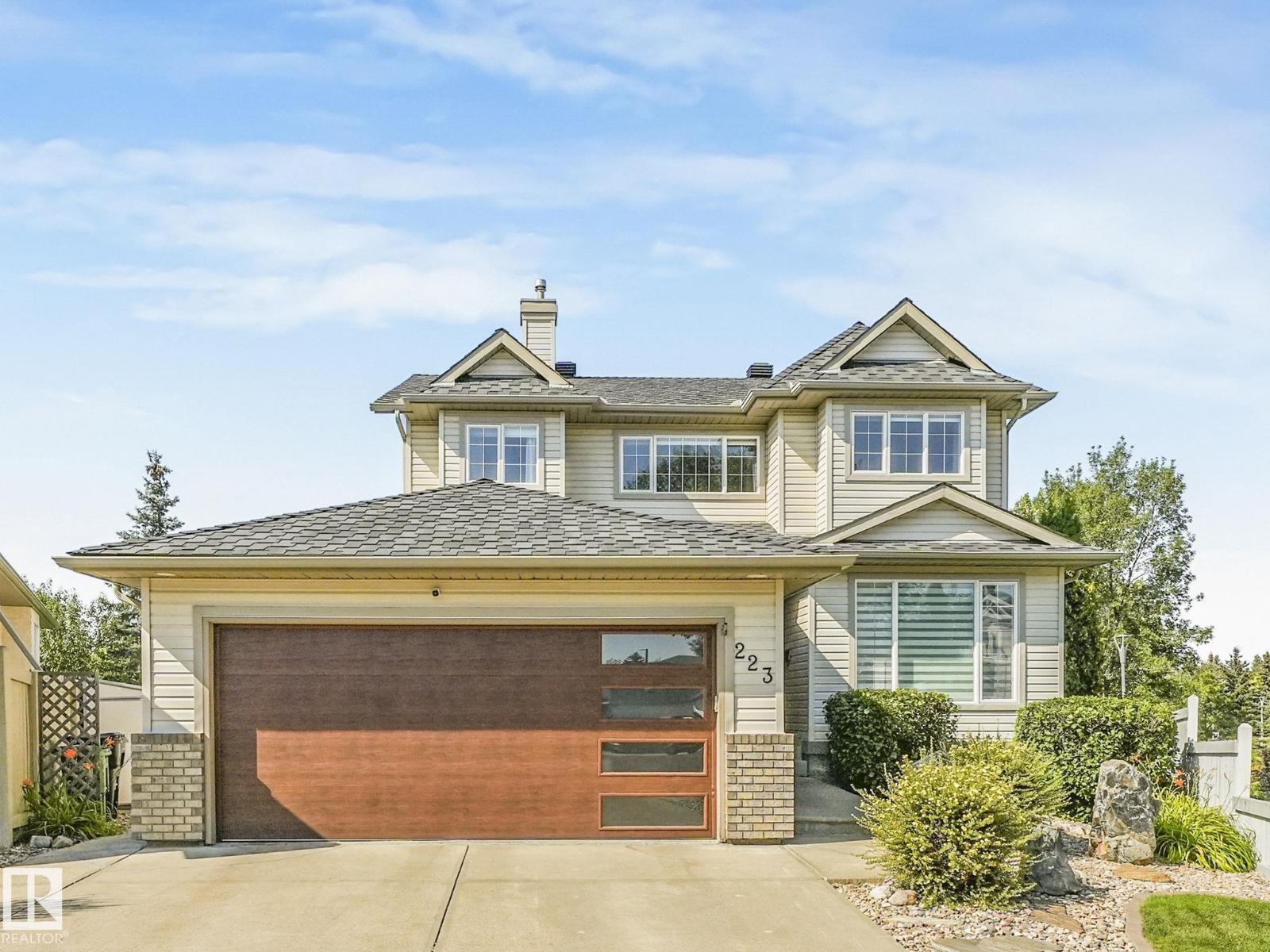 223 Ormsby Road East NW, Edmonton, AB T5T 5X5