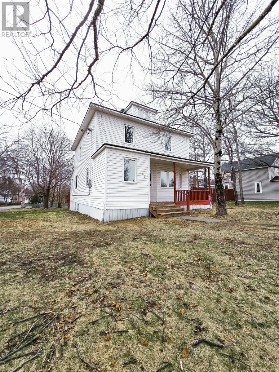 97 Lincoln Rd, Grand Falls-Windsor, NL A2A 1P1