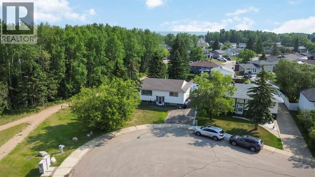 150 Hilltop Cres, Fort Mcmurray, AB T9H 3V4