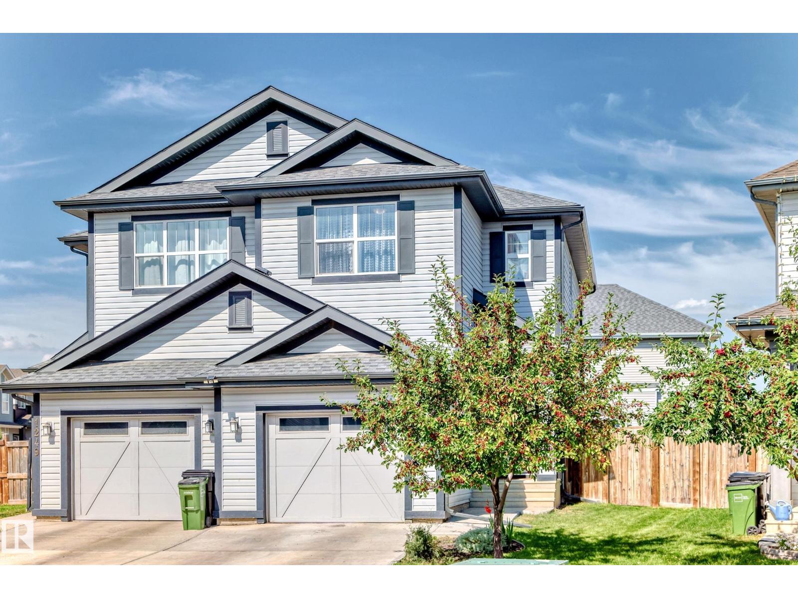 1247 Mcconachie Bv NW, Edmonton, AB T5Y 3T3
