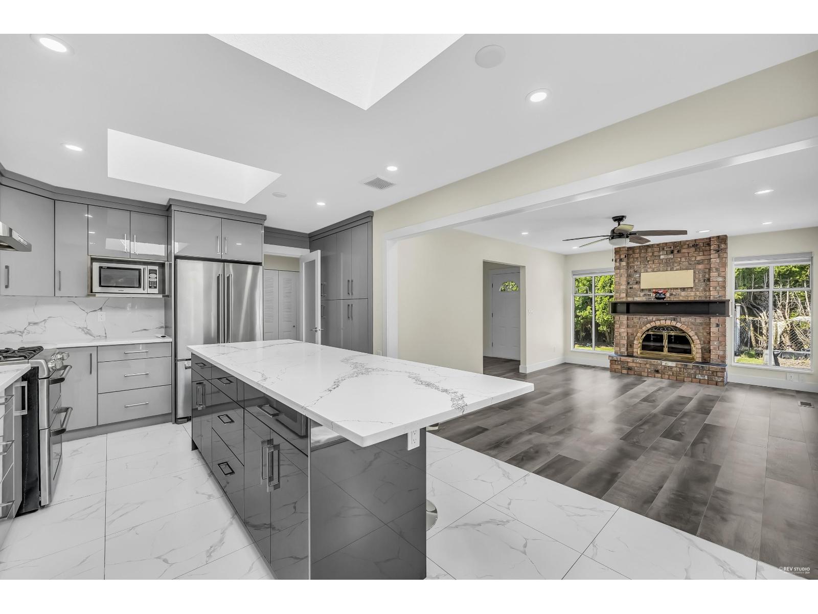 140 Street Unit 1988, Surrey, BC V4A 4H3