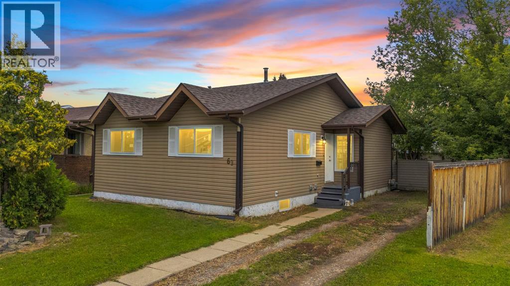 69 Erickson Dr, Red Deer, AB T4R 1X8