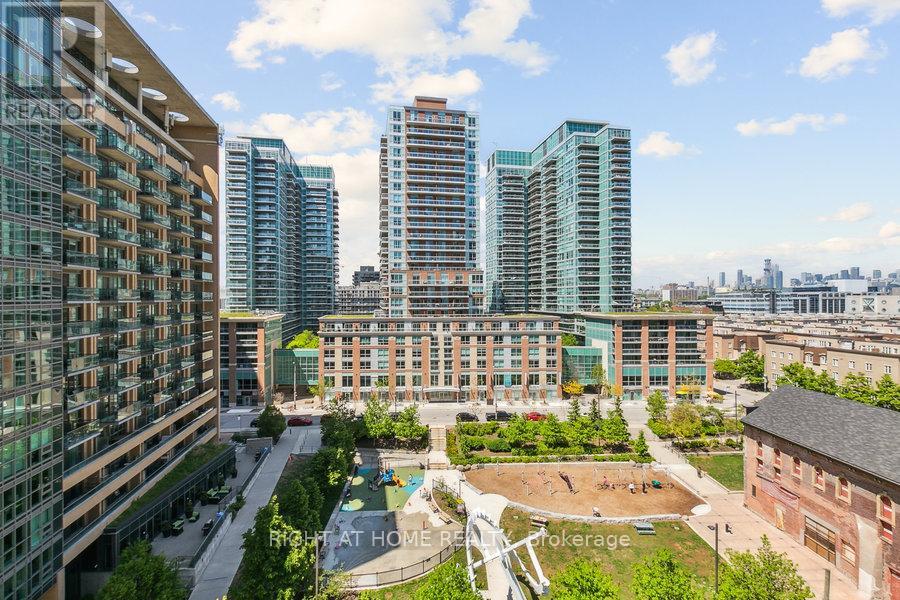 1015 75 East Liberty St, Toronto, ON M6K 3R3