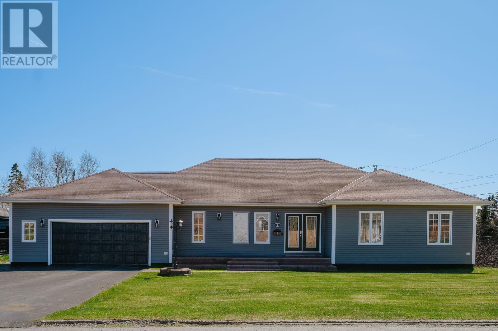 4 Bristol Pl, Gander, NL A1V 2N6
