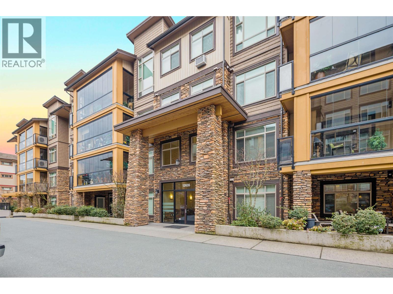12635 190a Street Unit 412, Pitt Meadows, BC V3Y 0E8