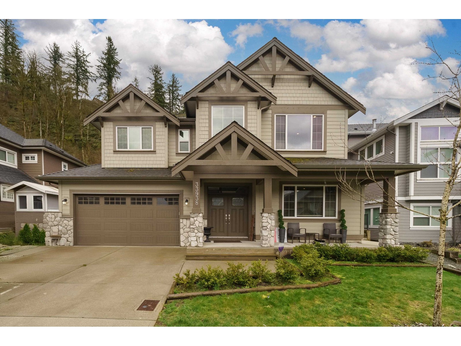 33938 Mcphee Pl, Mission, BC V2V 0E7