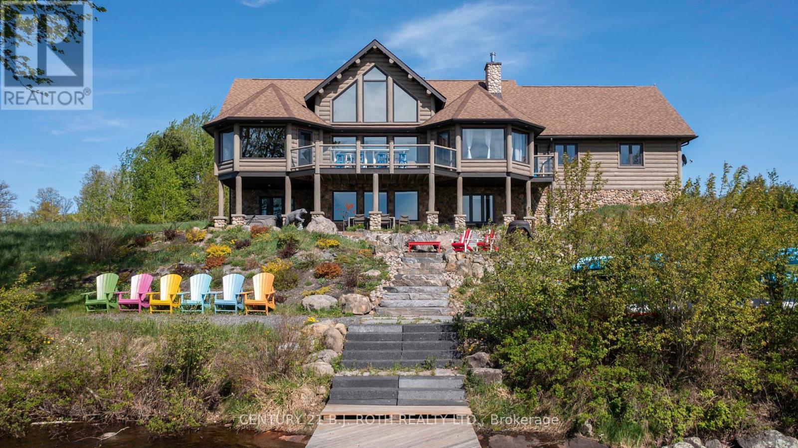 64 Mccords Rd, McKellar, ON P2A 2W7