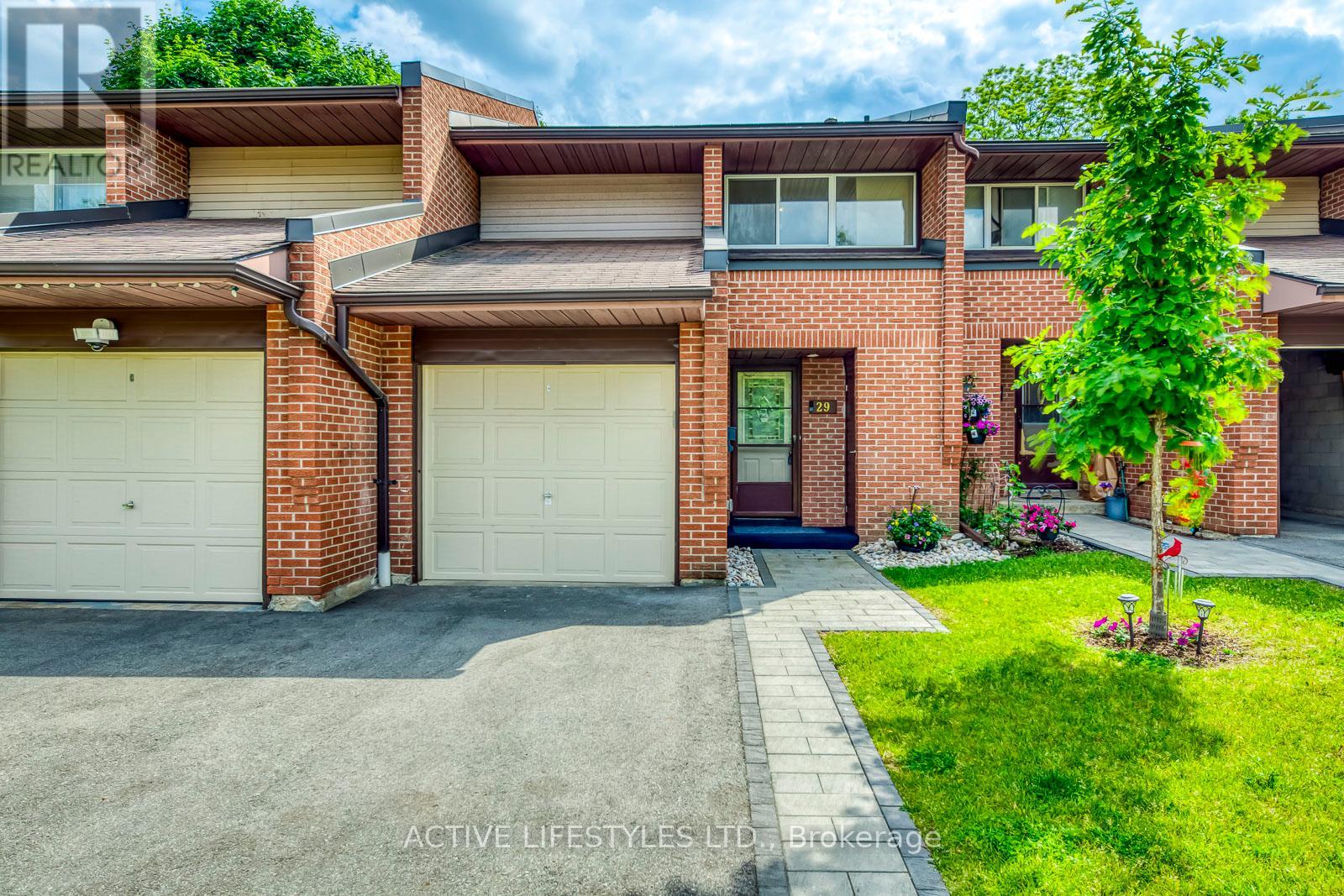 29 2301 Derry Rd W, Mississauga, ON L5N 2R4