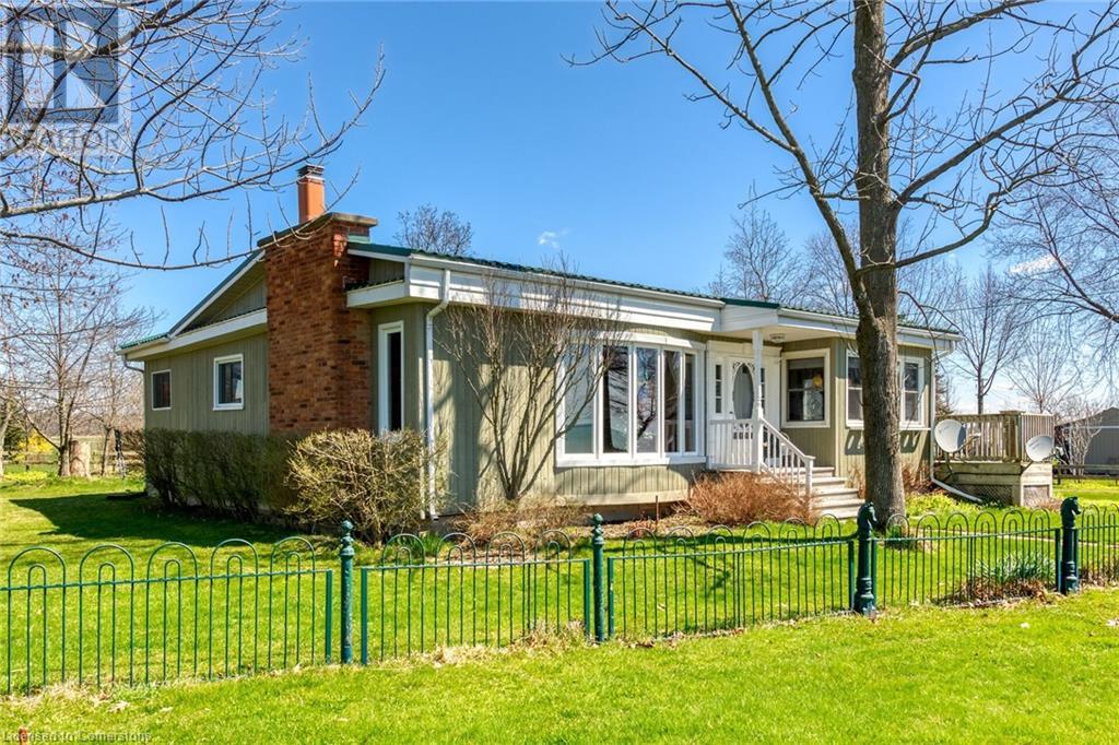 555 Edgewater Pl, Dunnville, ON N1A 2W8