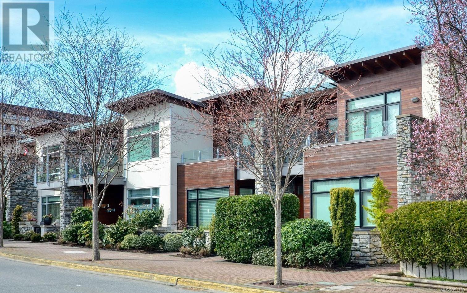 9820 Seaport Pl Unit 102 Pl, Sidney, BC V8L 4X3