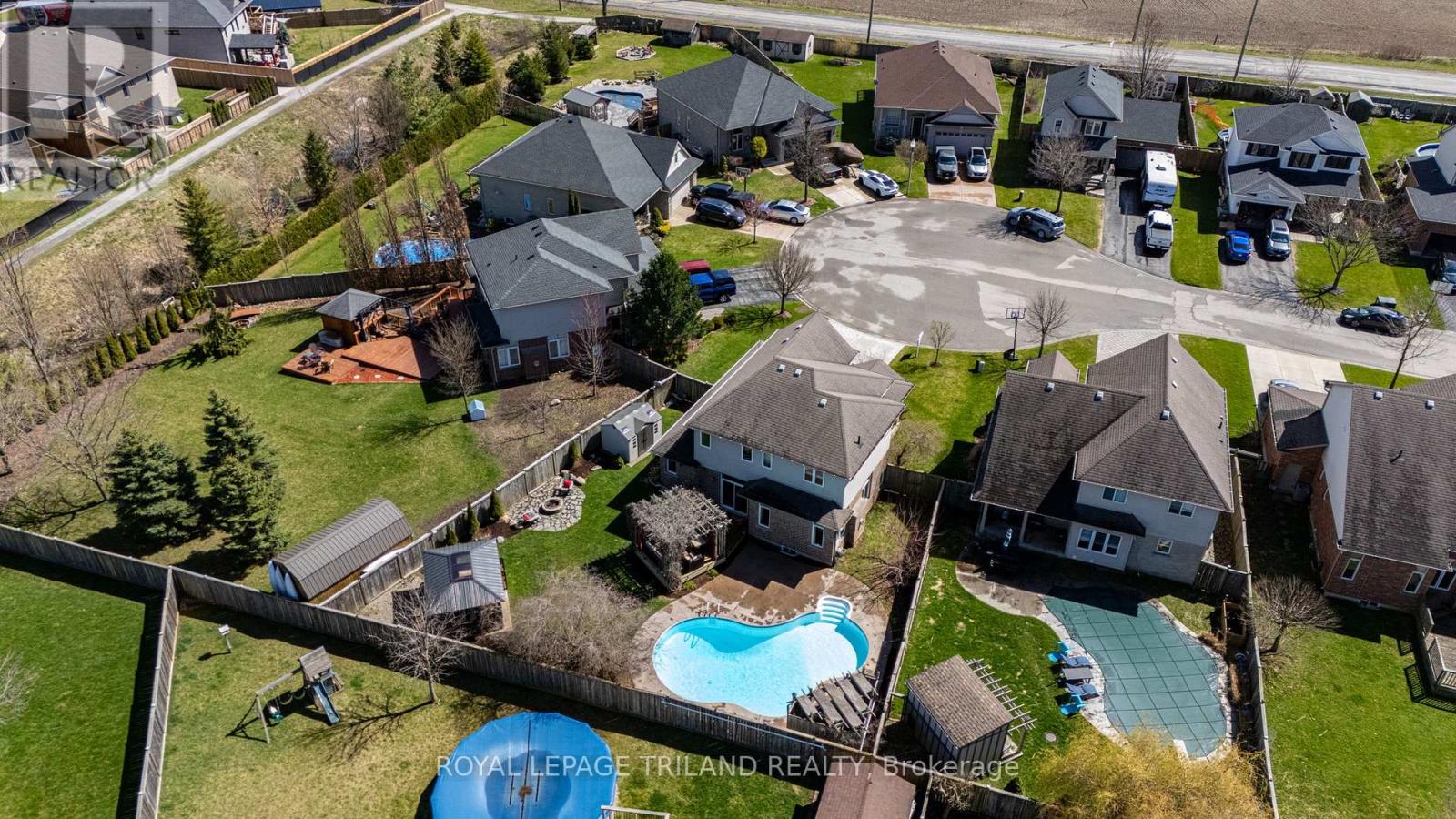 19 Chamberlain Ct, St. Thomas, ON N5R 0A4