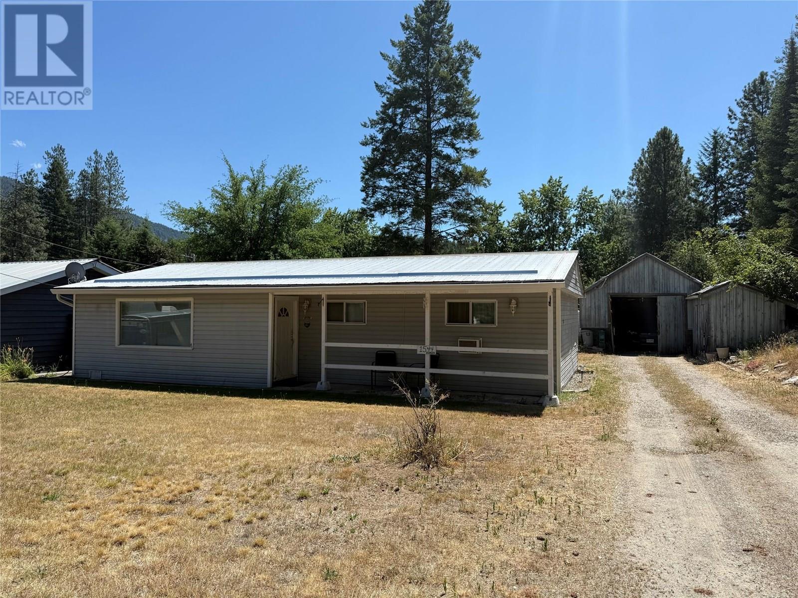 1544 Burger Rd, Christina Lake, BC V0H 1E0