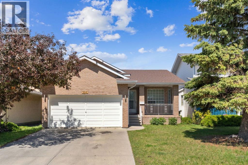 894 Applewood Dr SE, Calgary, AB T2A 7P2