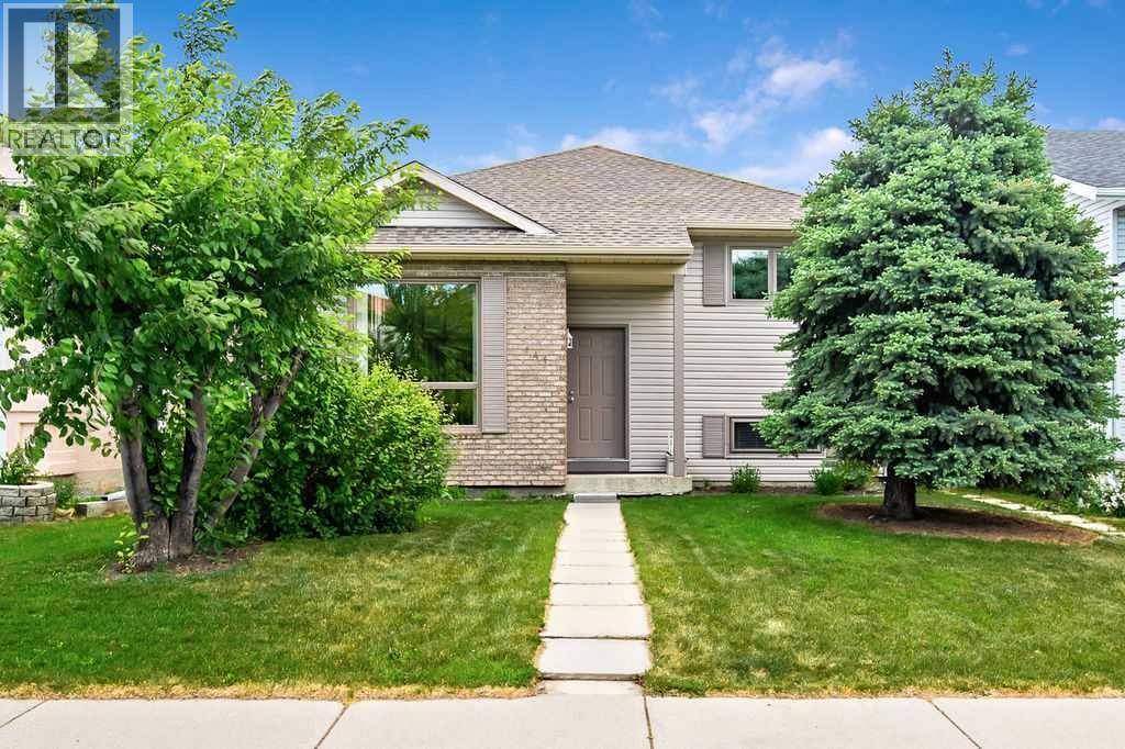 141 Shawfield Way SW, Calgary, AB T2Y 2Y2