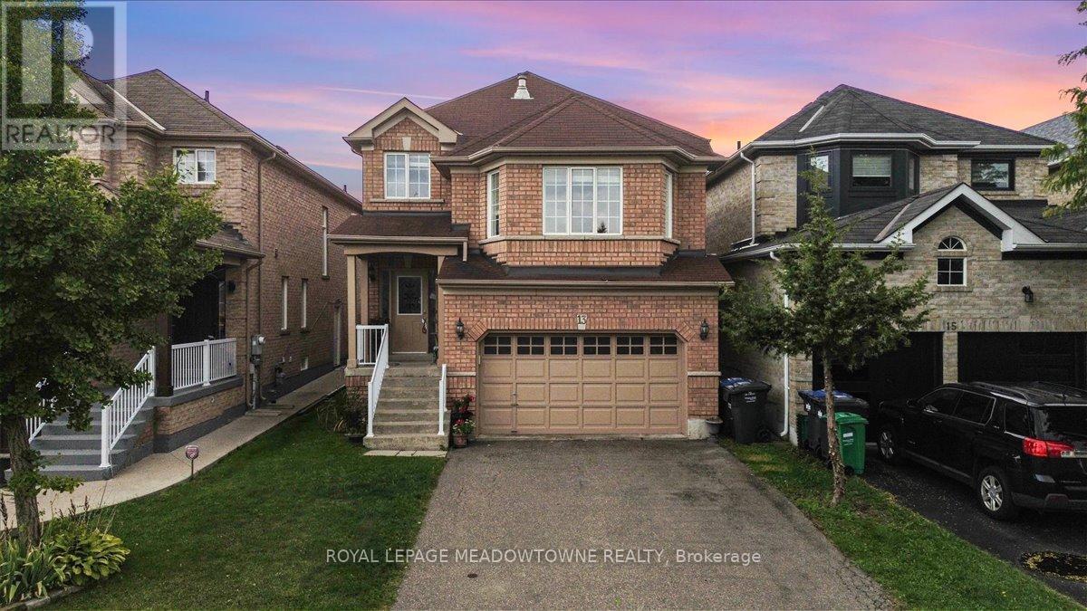 13 Albright Rd, Brampton Fletcher's Creek Village, ON L6X 5C8