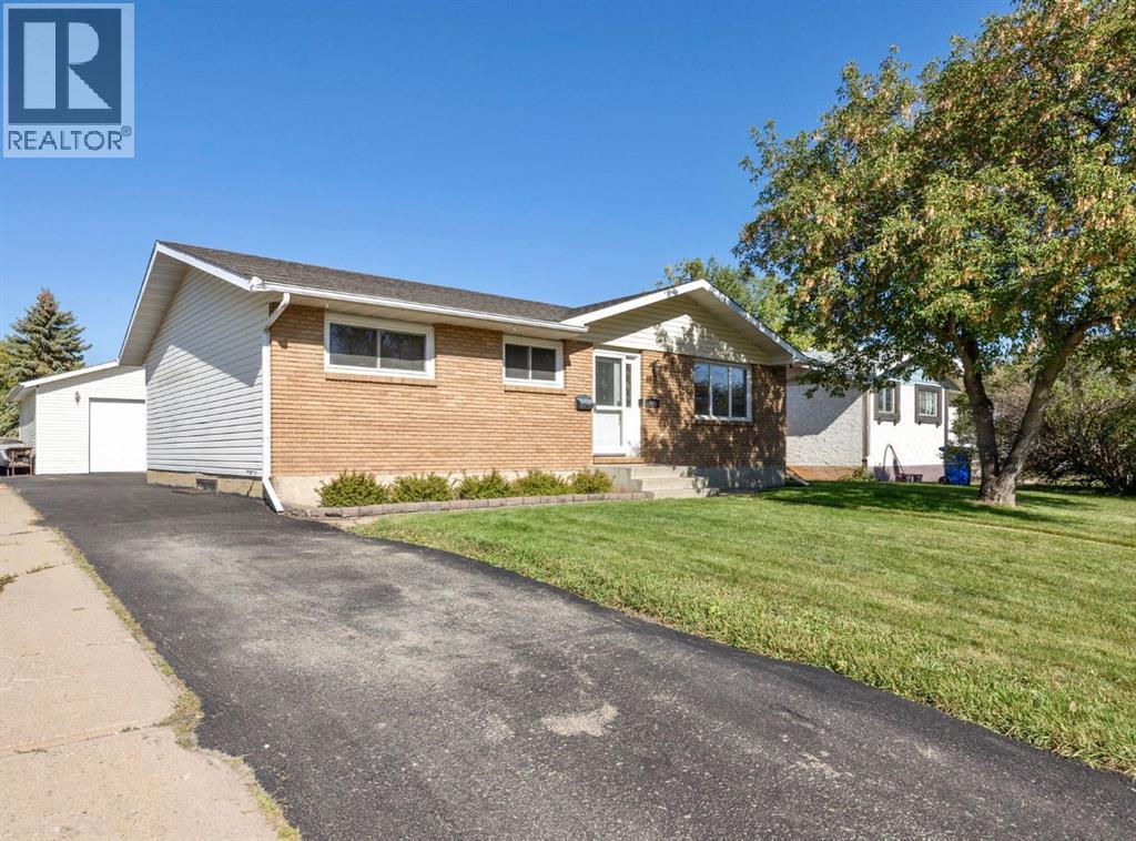 449 Signal Rd, Fort Mcmurray, AB T9H 3W6