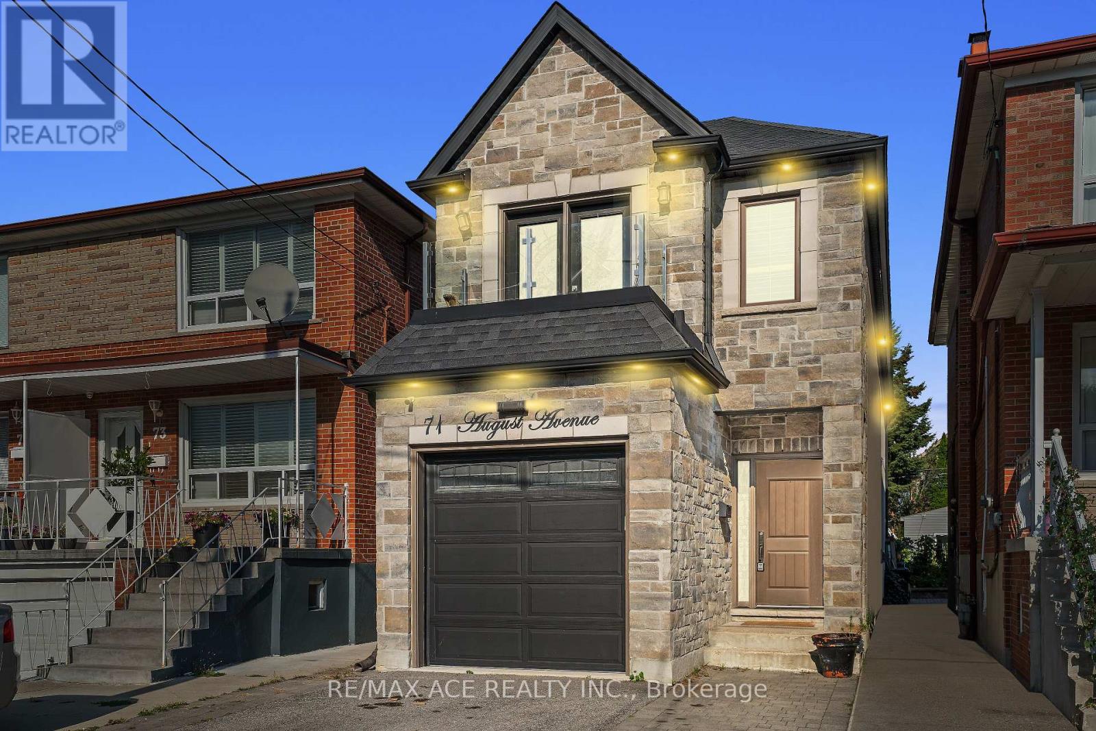 71 August Ave, Toronto, ON M1L 3N1