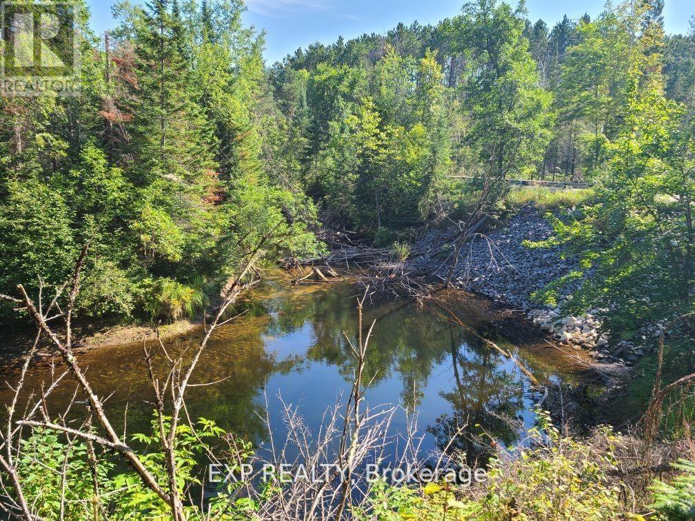 8 Old Barrys Bay Road, Madawaska Valley, ON K0J 1L0