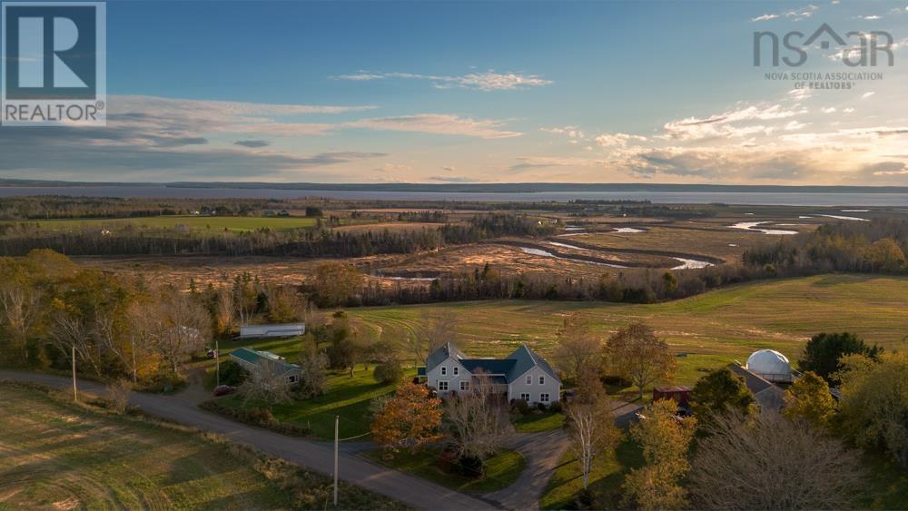 90 Hillcrest Rd, Lower Debert, NS B0M 1G0