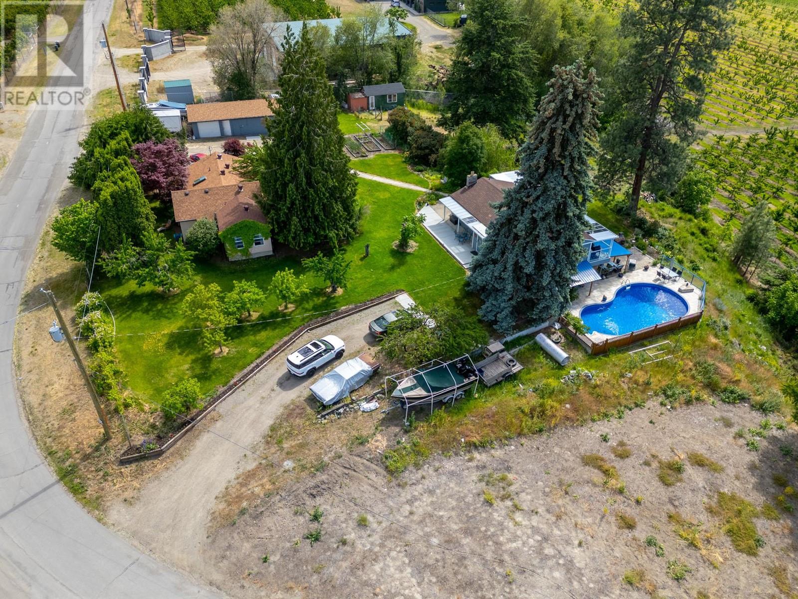 1330 Geen Rd, Kelowna, BC V1X 4K4