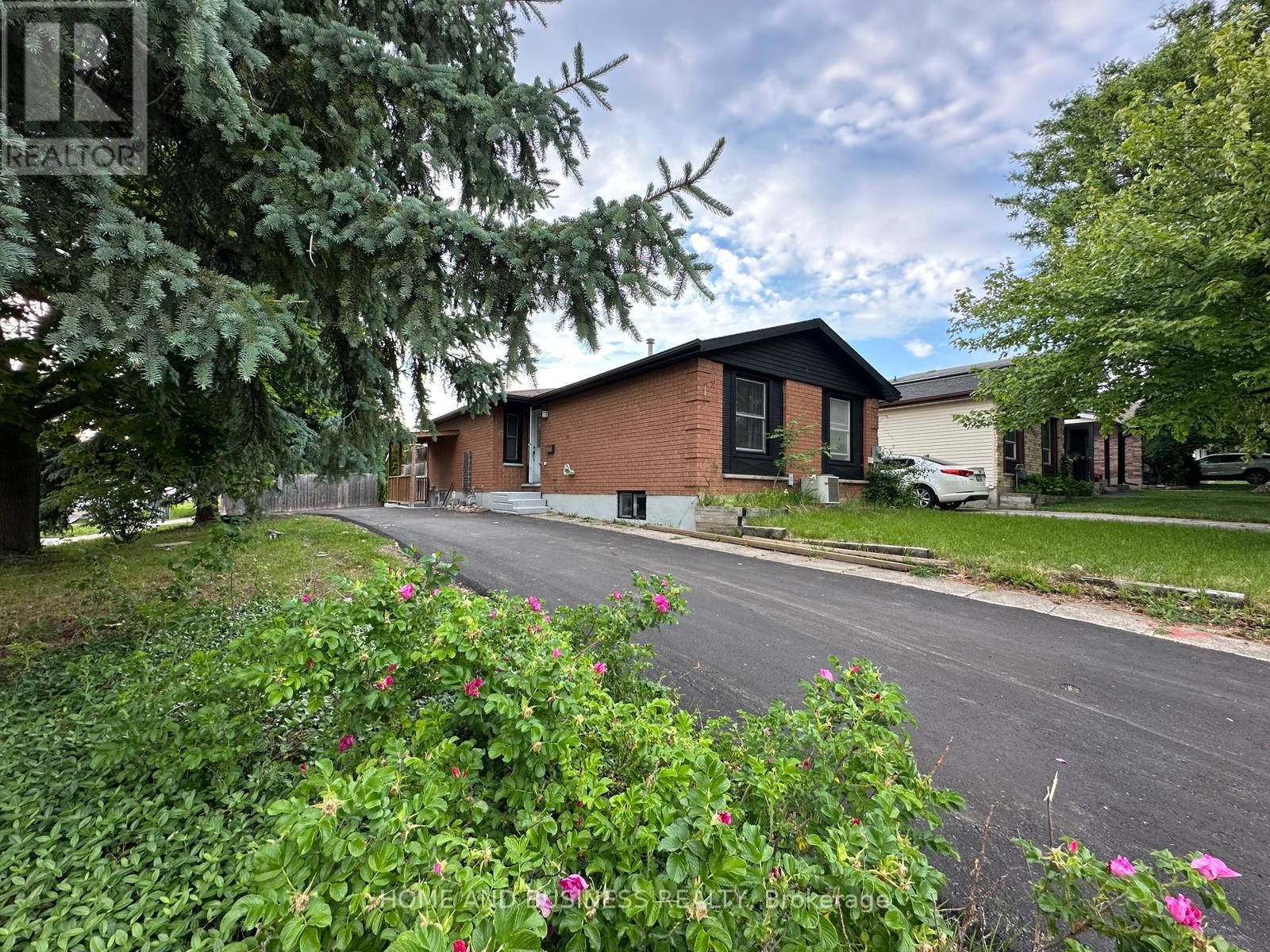 162 Carter Cres, Cambridge, ON N1R 6A9