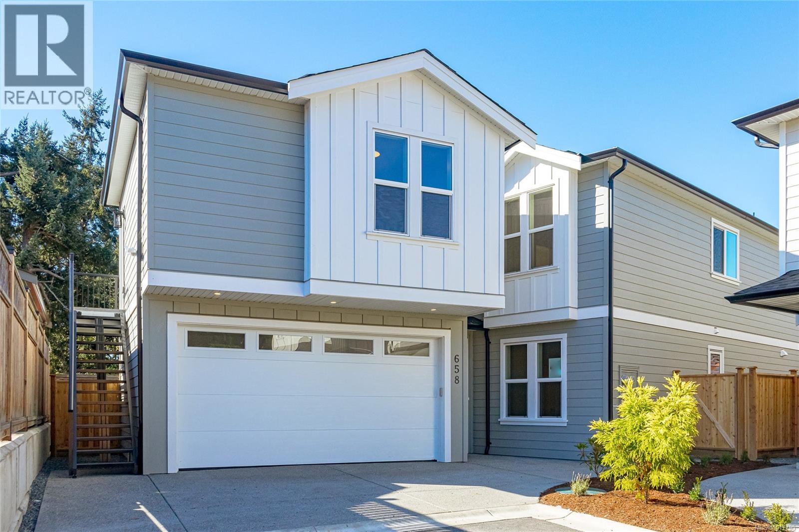 658 Wisteria Rdg, Langford, BC V9B 3N4
