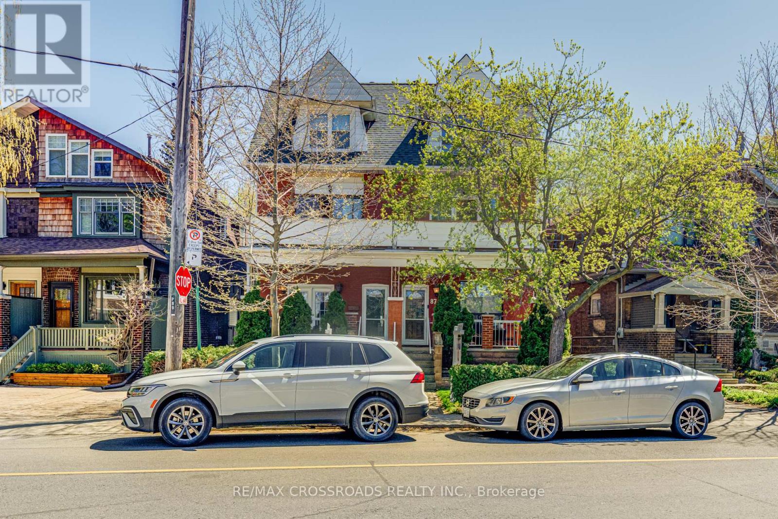 89 Wembley Dr, Toronto, ON M4L 3C9