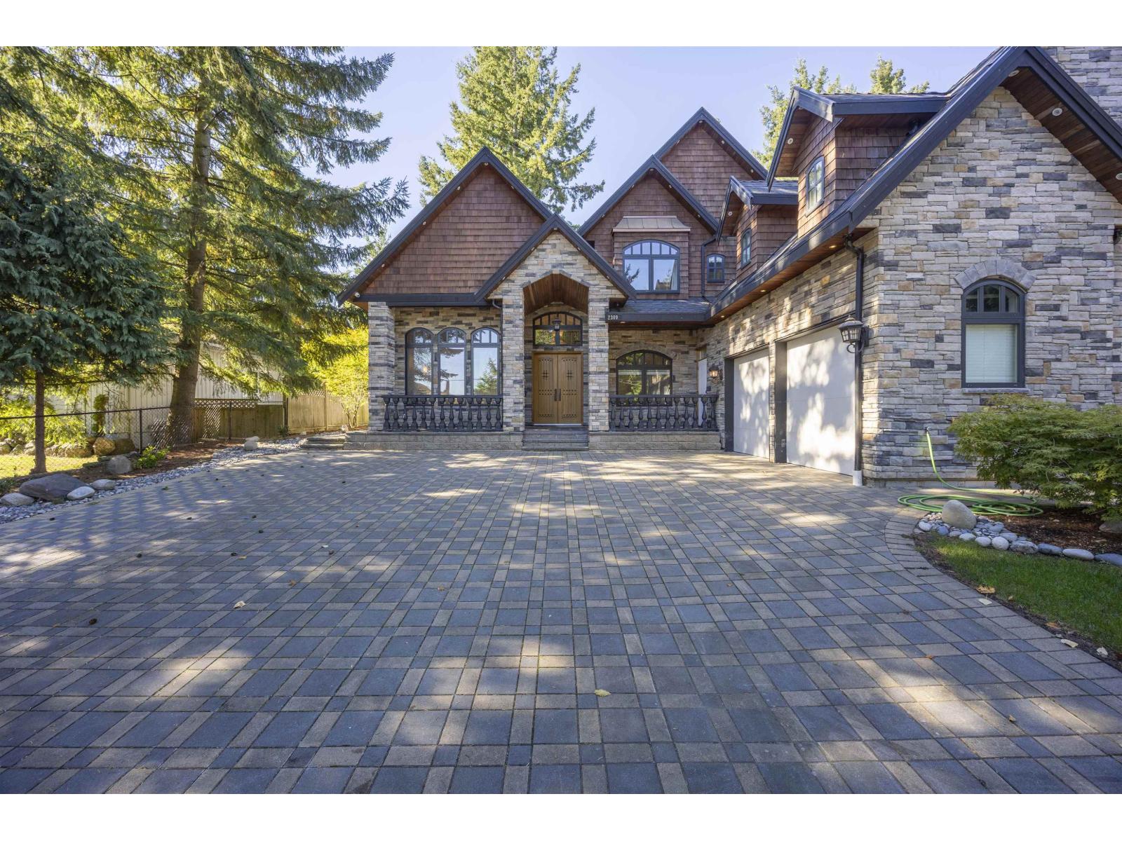 154 Street Unit 2309, Surrey, BC V4A 4S6