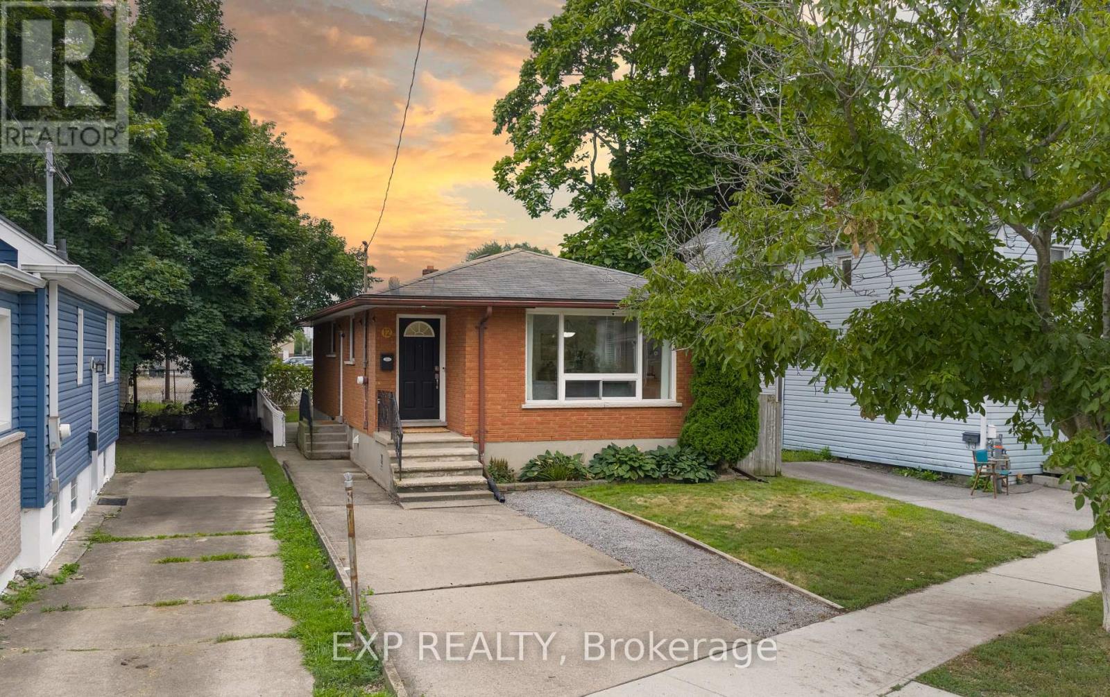 12 Lailey St, St. Catharines, ON L2M 5G8