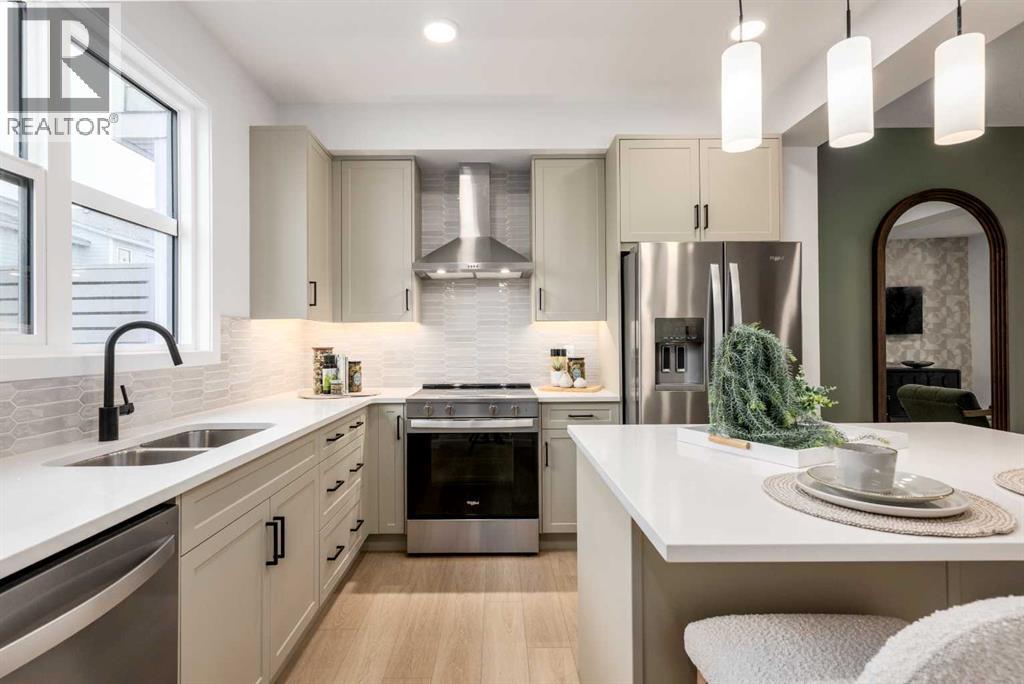 437 Alpine Avenue Sw Unit 306, Calgary, AB T2Y 0Z8