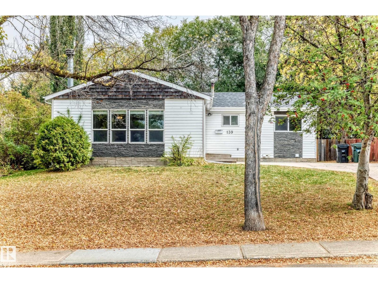 139 Willow St, Sherwood Park, AB T8A 1P3