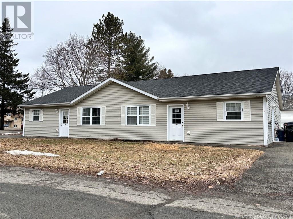 104 Water South St, Woodstock, NB E7M 1B7