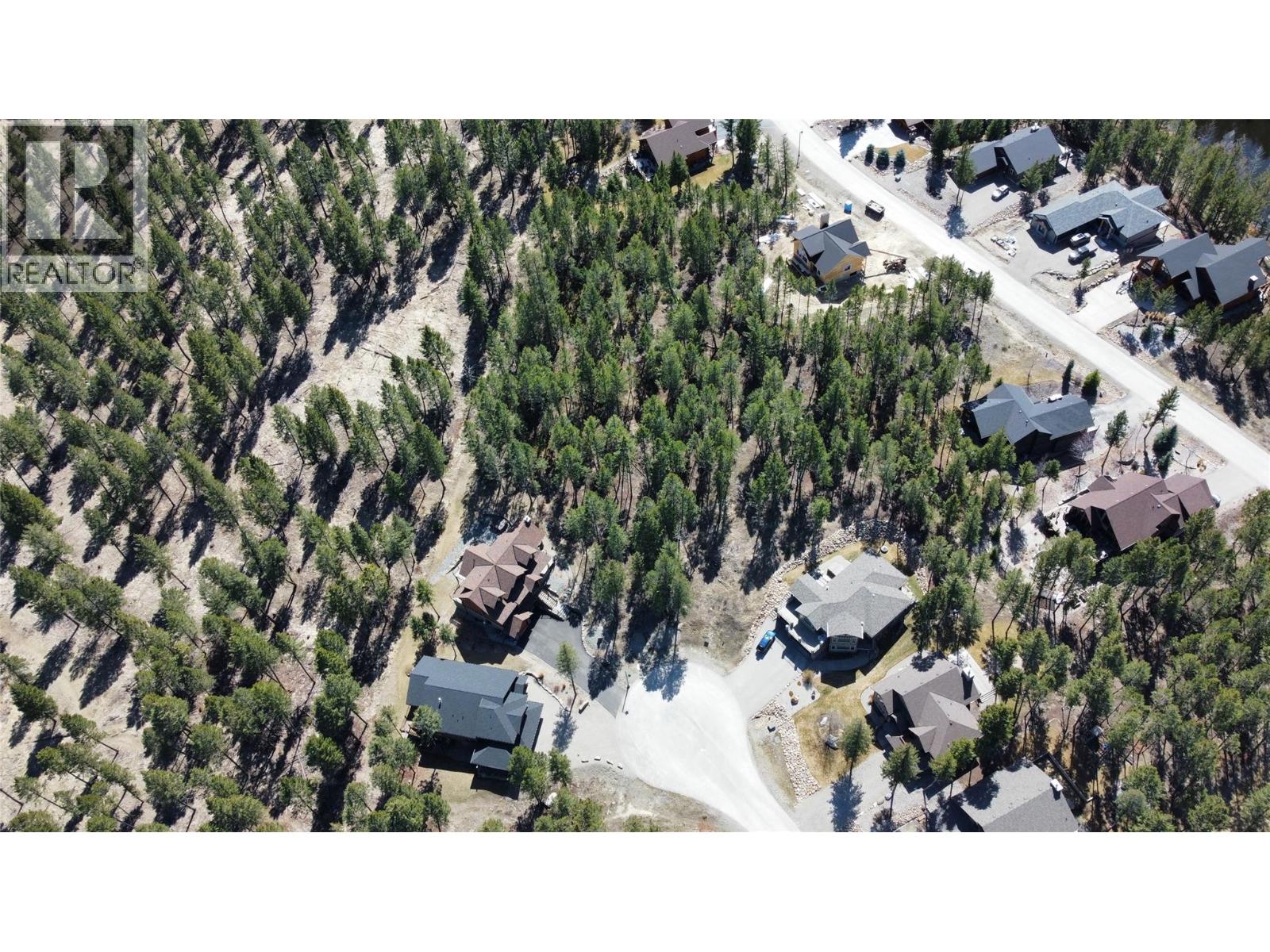 2520 Cobblestone Cir, Invermere, BC V0A 1K4