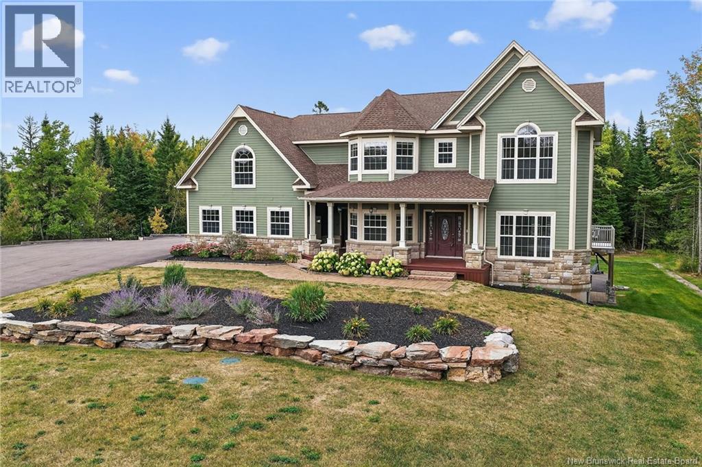 48 Stelor Dr, Lutes Mountain, NB E1G 5H5