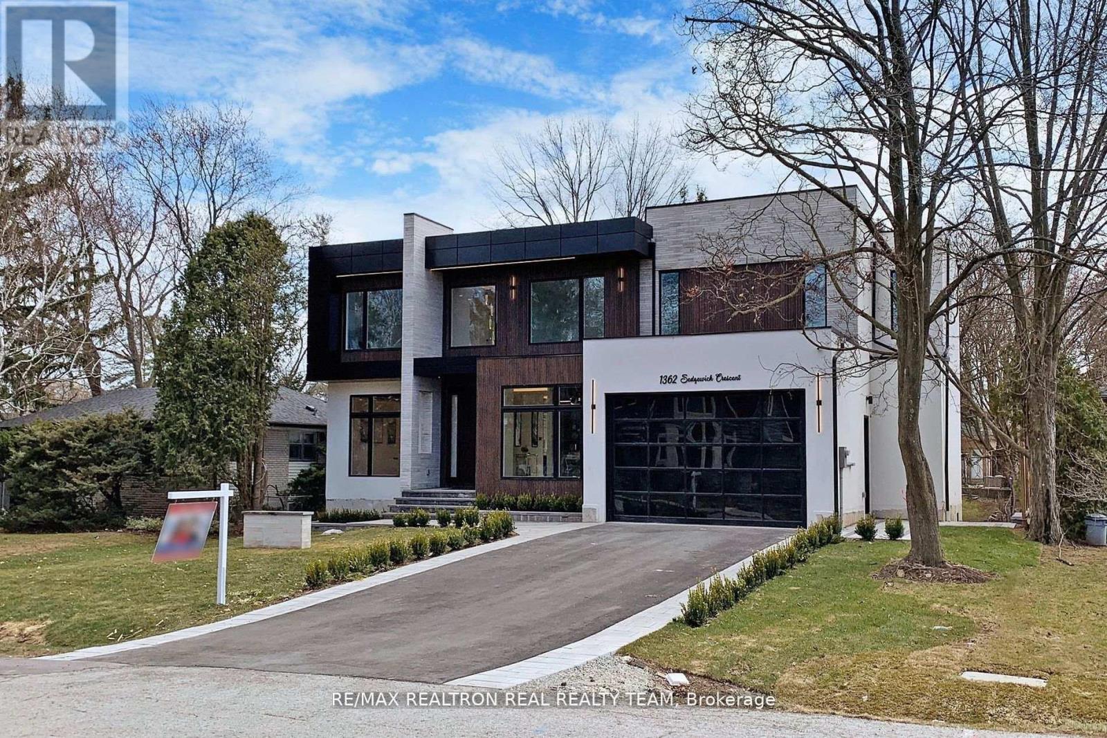 1362 Sedgewick Cres, Oakville, ON L6L 1X8