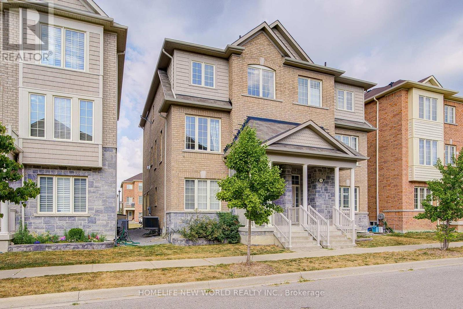 14 Highbury Ct, Markham, ON L6B 1J7