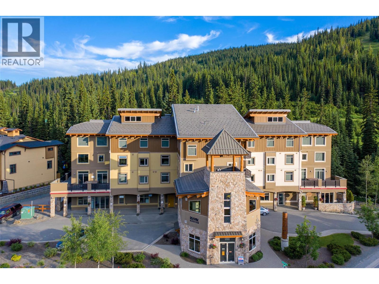 3270 Village Way Unit 403, Sun Peaks, BC V0E 5N0