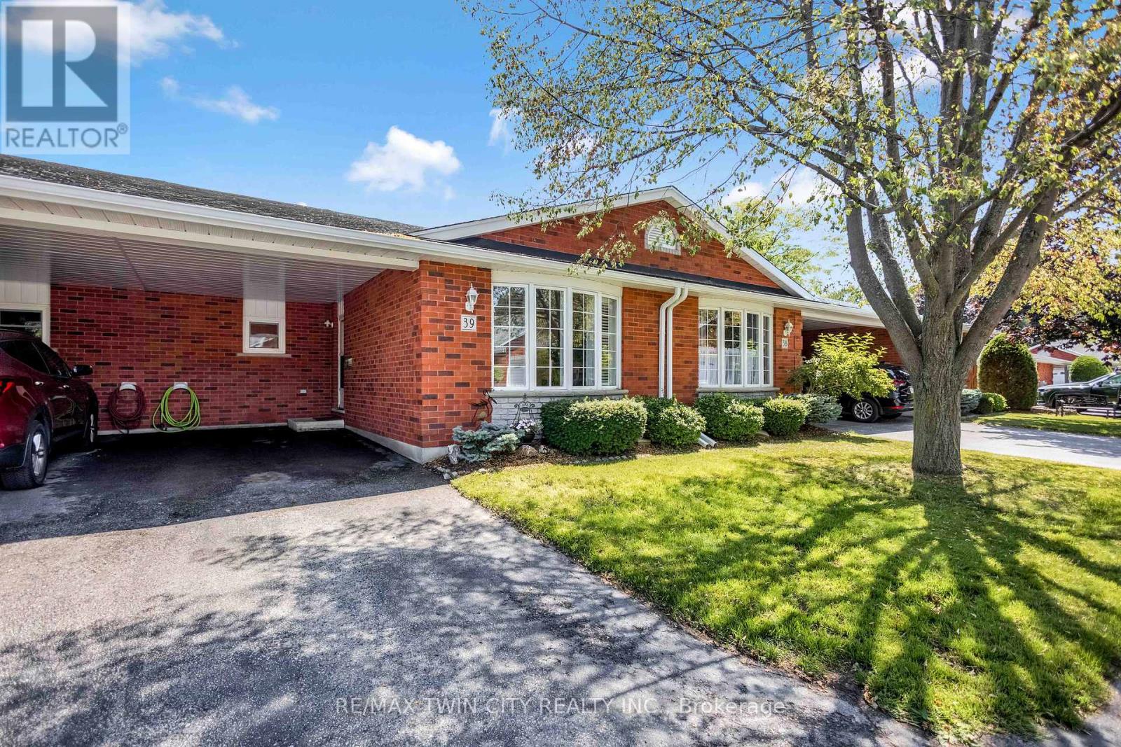 39 175 Victoria St, Norfolk Simcoe, ON N3Y 5L8