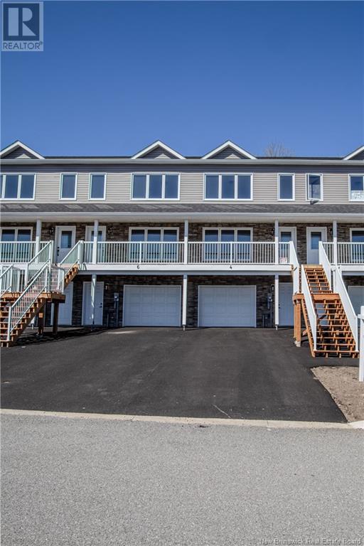 4 Rockingstone Dr, Saint John, NB E2M 0B5