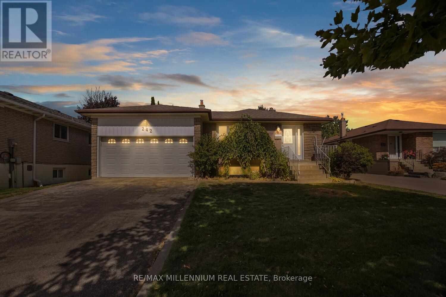 242 Coronation Dr, Toronto, ON M1E 2J4