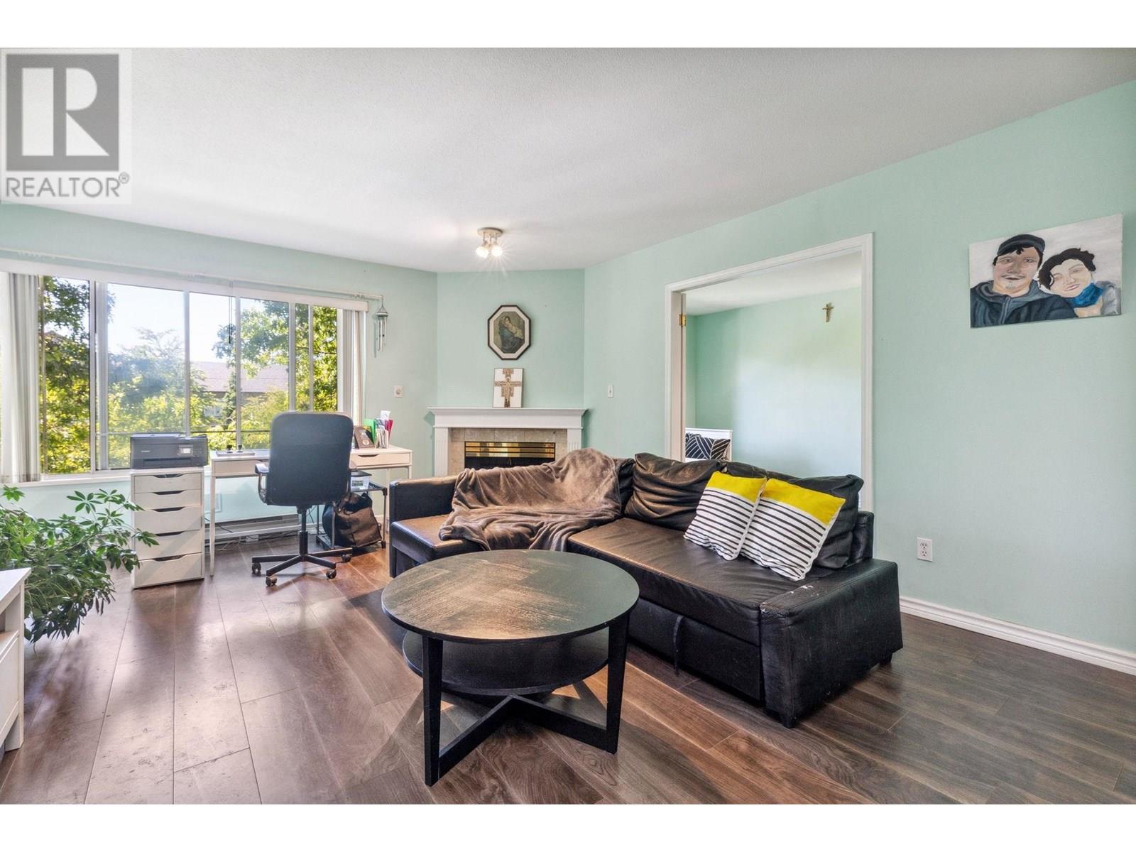 7368 Royal Oak Avenue Unit 309, Burnaby, BC V5J 4J6