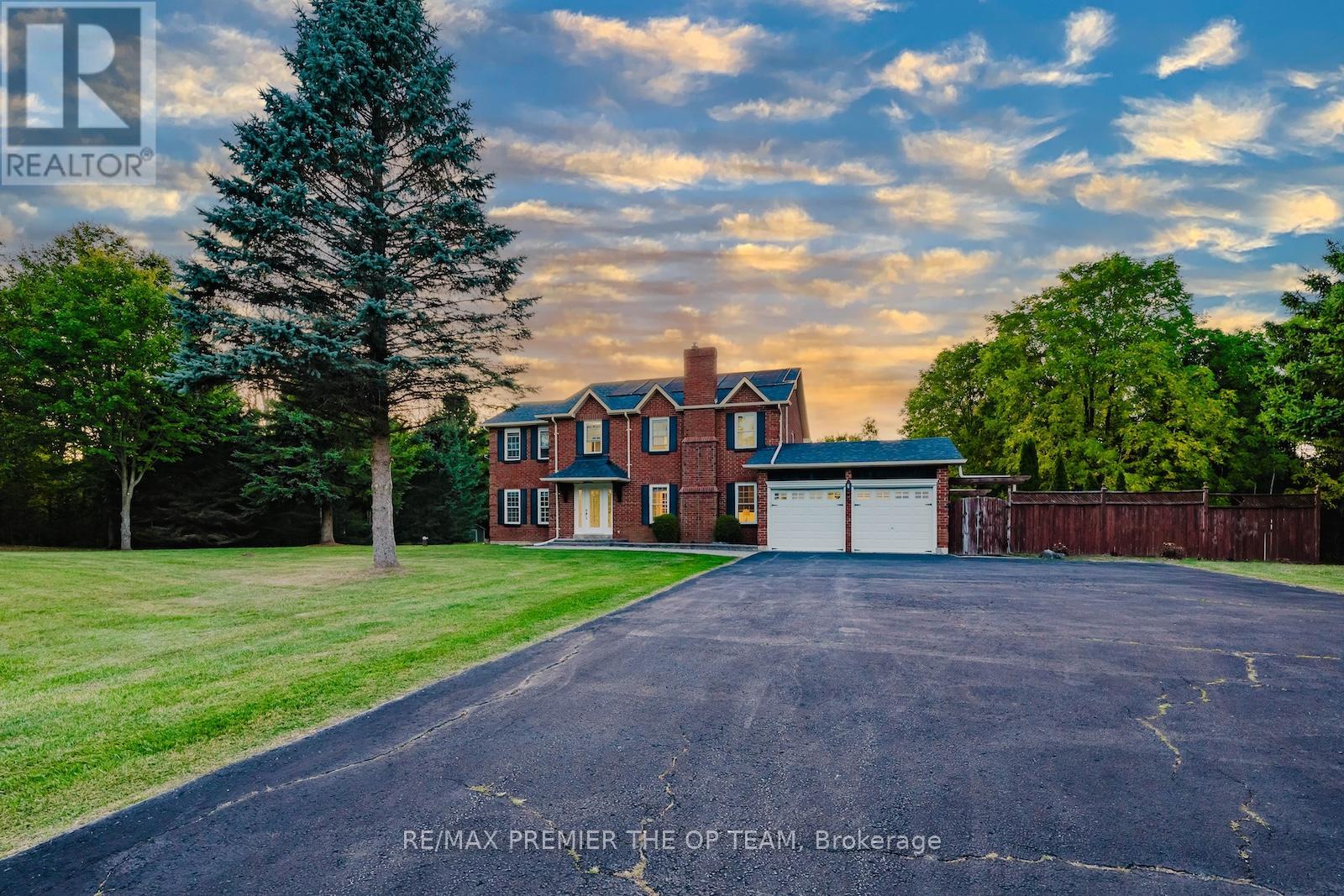 8 Elite Rd, Caledon, ON L7K 0K9